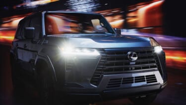 次期「ランドクルーザープラド」も採用か!? レクサス新型「GX」の鍛え上げられたボディオンフレーム