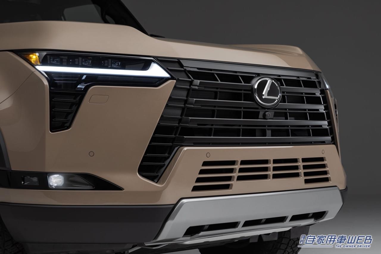 |過酷な環境でもレクサスらしい快適性を忘れない! 新型「GX」のインテリア。「ランドクルーザープラド」はどうなる!?