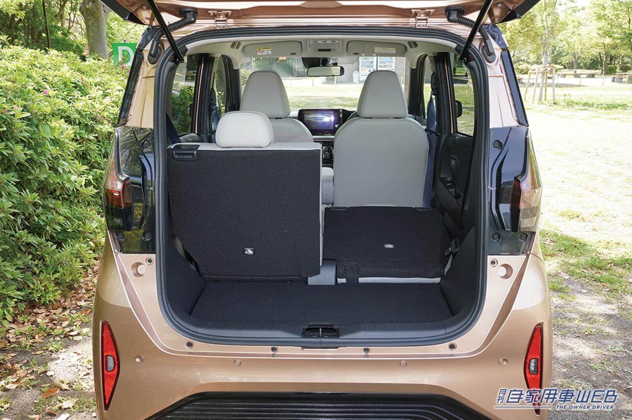 |まるも亜希子の「家族のクルマ選び」!  軽の小回り性能や使い勝手と電気の力強さや上質さのイイとこ取り【日産 サクラ】