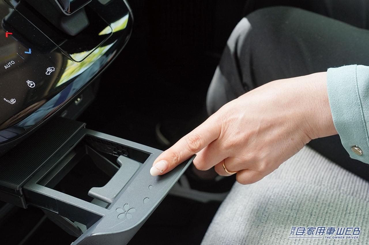 |まるも亜希子の「家族のクルマ選び」!  軽の小回り性能や使い勝手と電気の力強さや上質さのイイとこ取り【日産 サクラ】