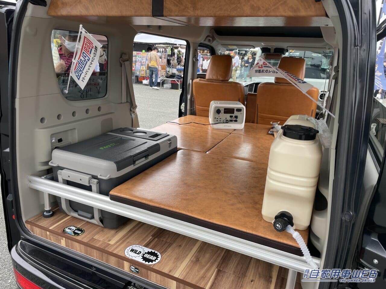 |レトロおしゃれな軽キャンパー! ブラックのスズキ エブリイをベースにこだわりカスタム