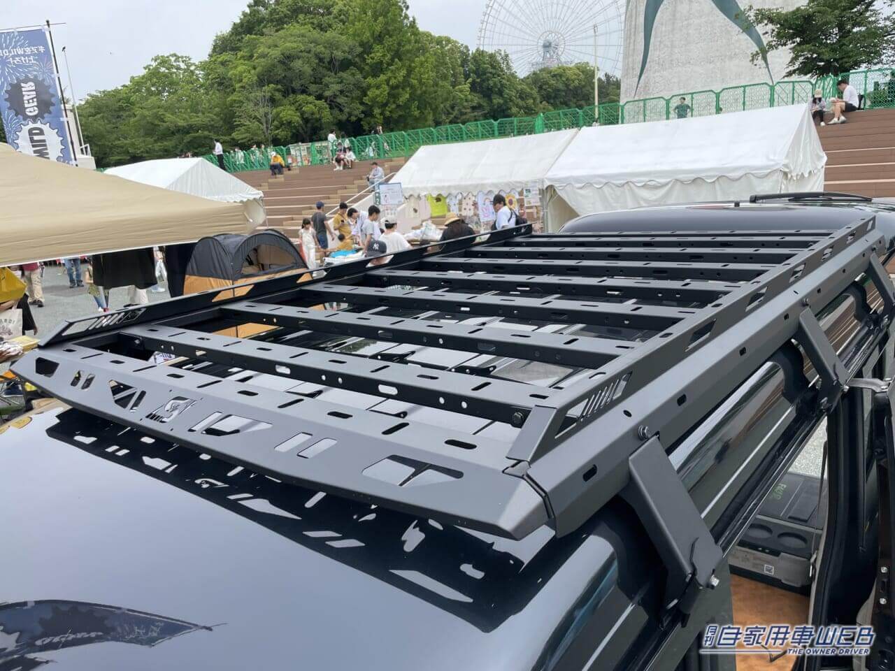 |レトロおしゃれな軽キャンパー! ブラックのスズキ エブリイをベースにこだわりカスタム