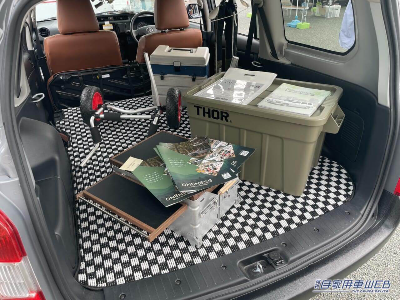 |カヌーを積んだプロボックス! ウォーターアクティビティや釣りにベストなセッティング!