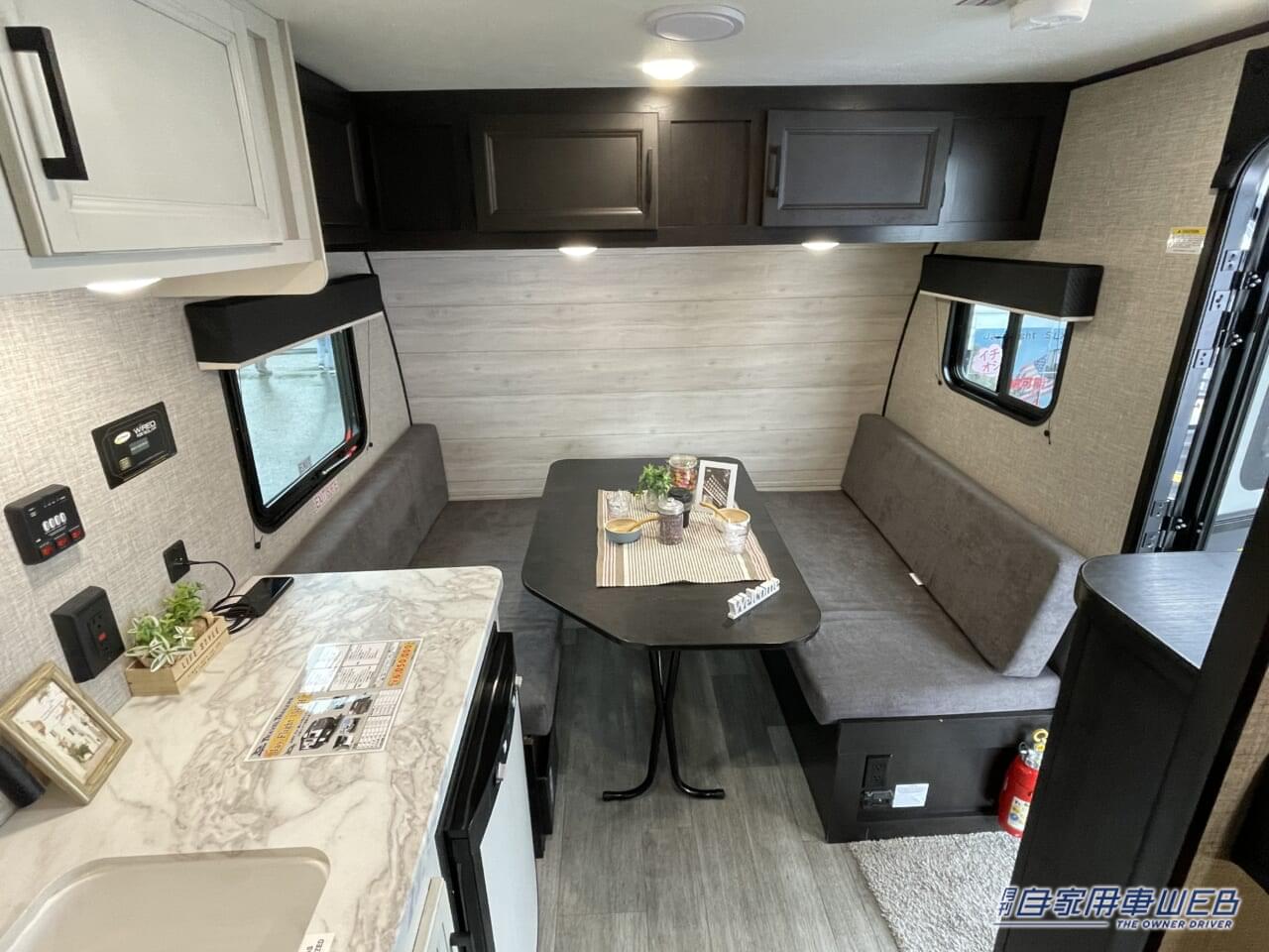 |走るワンルーム! 一人暮らしができそうなキャンピングトレーラー