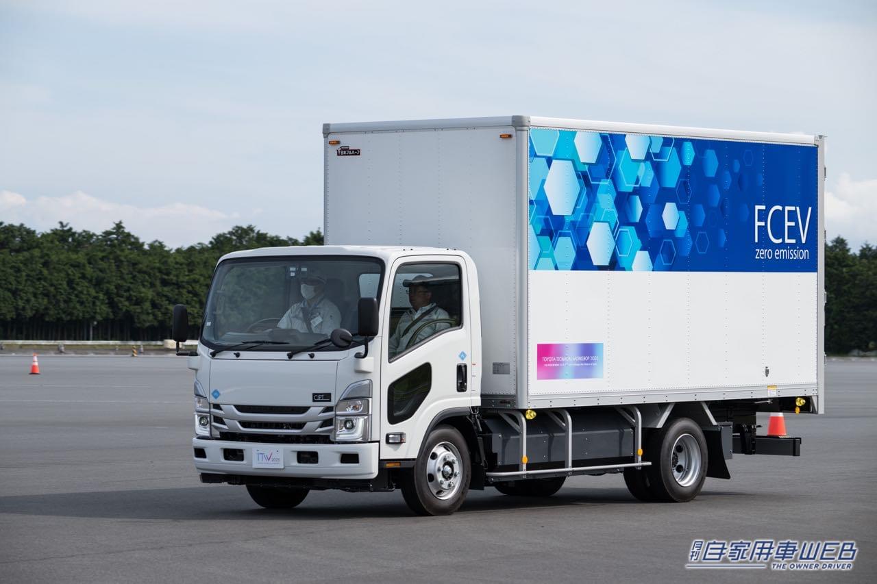 |1000㎞走る次世代電池や水素エンジン「LX」など、トヨタがクルマの未来を変える新技術を公開
