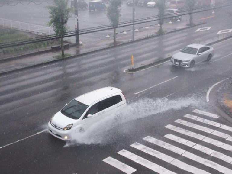 雨天時の走行イメージ