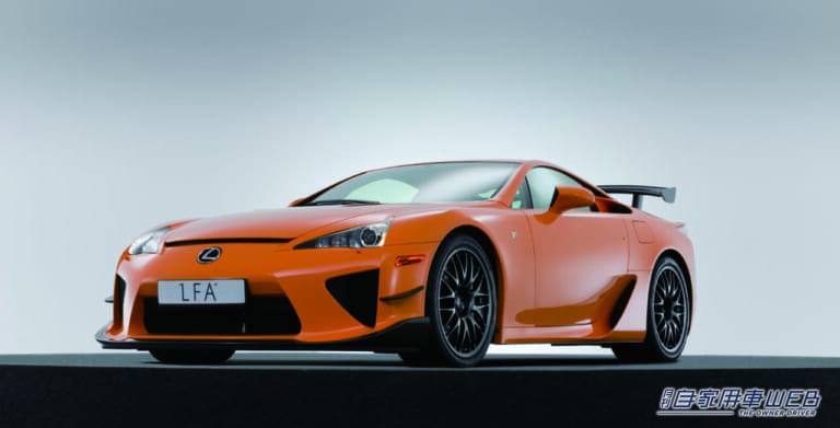 レクサス LFA(2011)|海外メーカーに衝撃を与え「空前の大ヒット」を記録。レクサスを語る際に外せないモデルたちに注目。