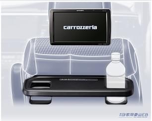 |後部座席用にディスプレイを後付け! 好きな映像を楽しめる高画質モニターがパイオニアから登場