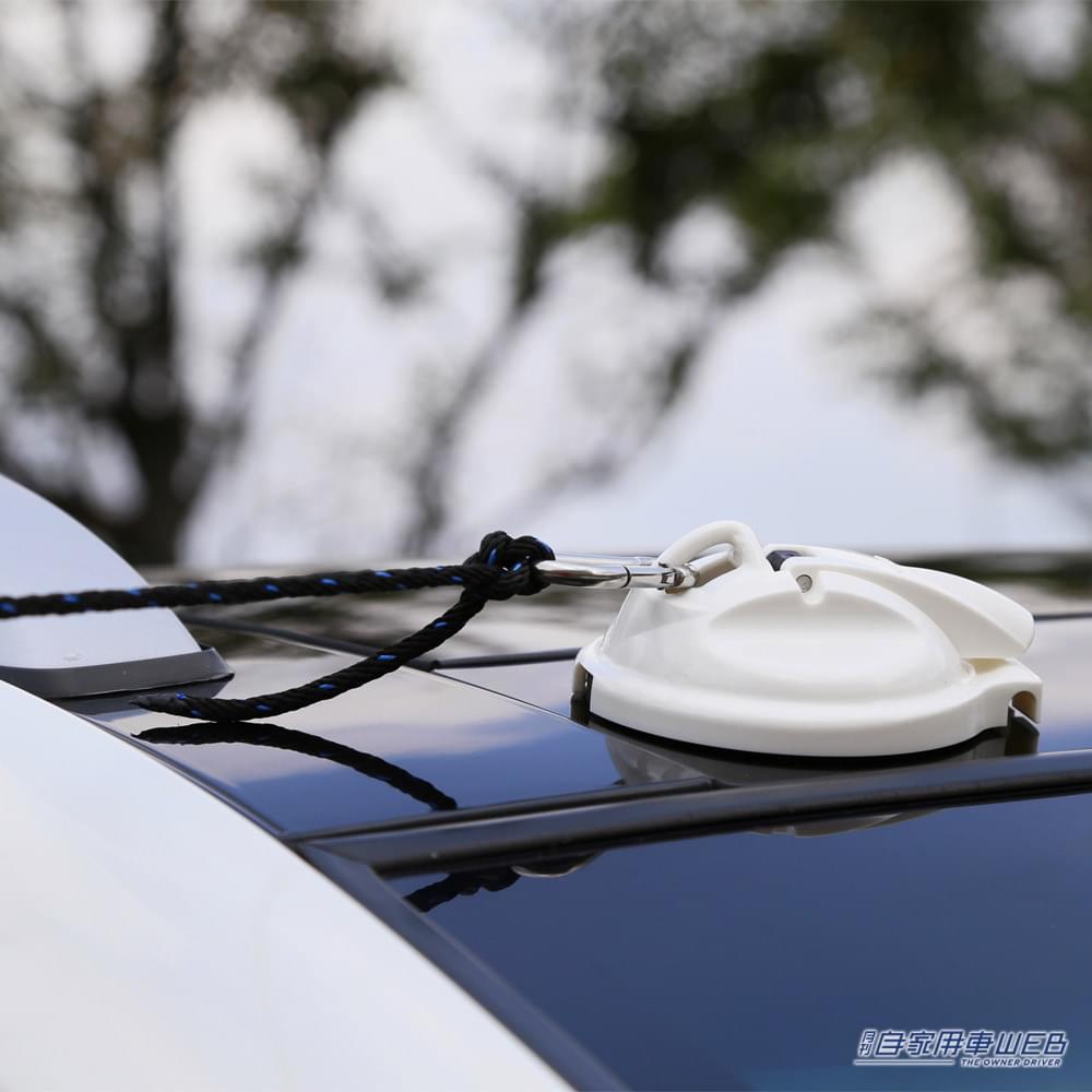 |車にタープテントをワンタッチで取り付け!「FECA タープテント用吸盤式フック」が強くて便利!