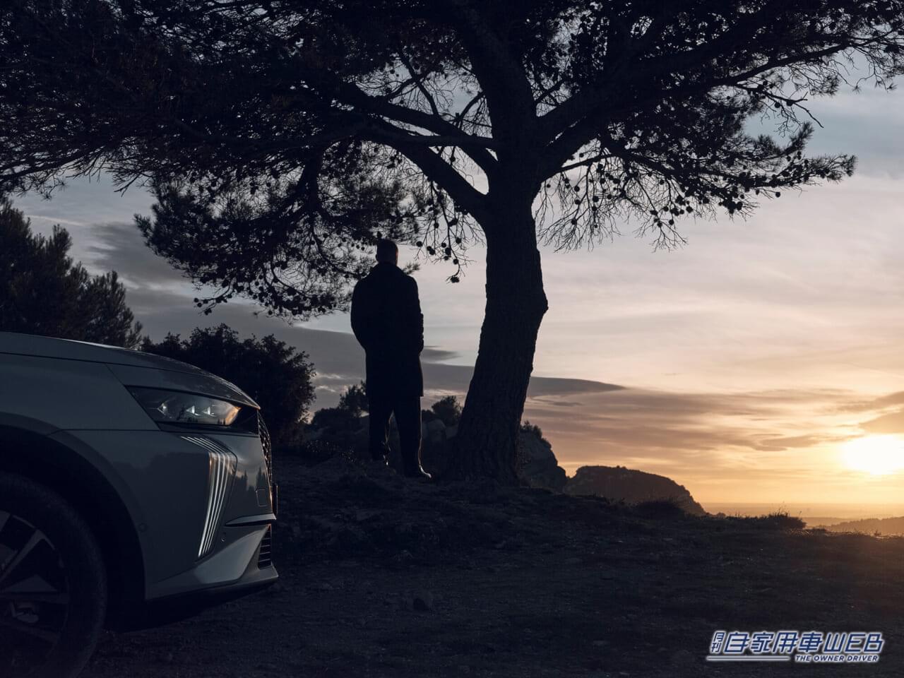 |年に1度、全モデル共通のテーマで展開する特別なモデル! 第一弾として「DS 4 / DS 7 Esprit de Voyage」の2台を発表