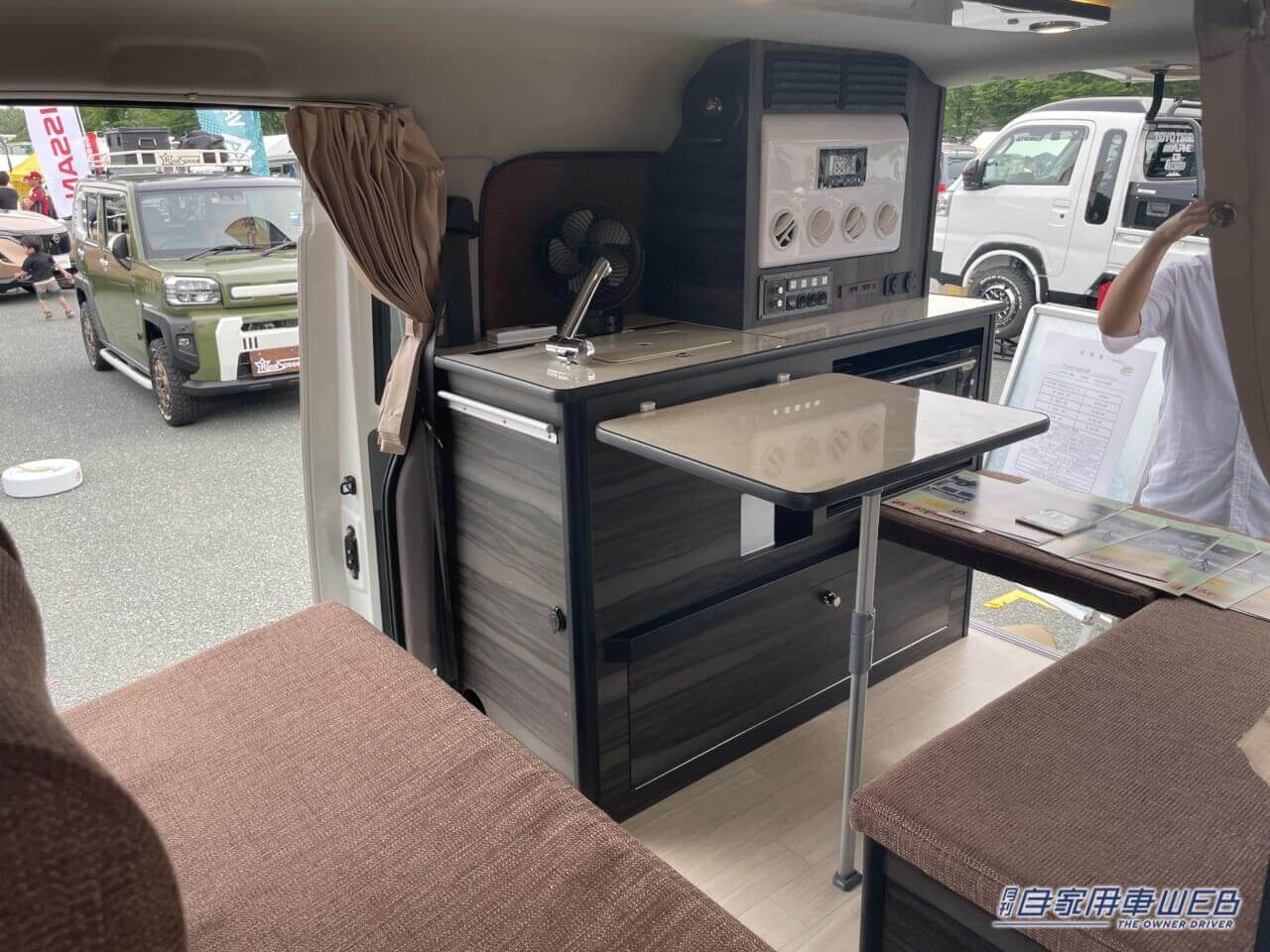 |「結局これくらい」「めっちゃ丁度よい」軽キャンより大きく、ハイエースよりコンパクト。ベストサイズすぎる相棒。