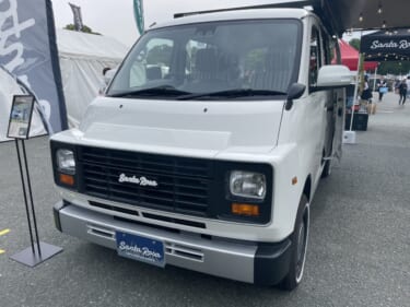 角目が個性的なカスタムタウンエース! レトロでオシャレな車内も魅力なキャンパー