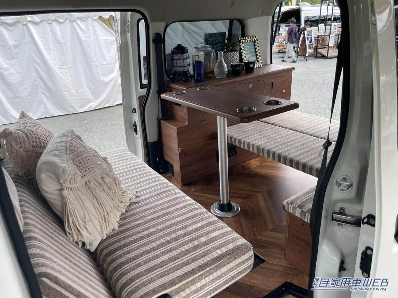 キャンピングカー|タウンエース|フィルバート(サンタローザ)|衝撃トヨタ車「美しく、無骨でカッコいい…」「これは刺さるデザイン」完成されたスタイルだが、自分色の余白が素敵。