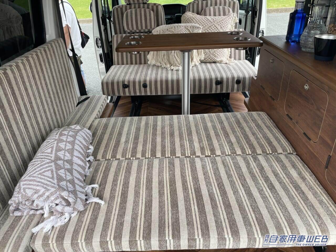 キャンピングカー|タウンエース|フィルバート(サンタローザ)|衝撃トヨタ車「美しく、無骨でカッコいい…」「これは刺さるデザイン」完成されたスタイルだが、自分色の余白が素敵。