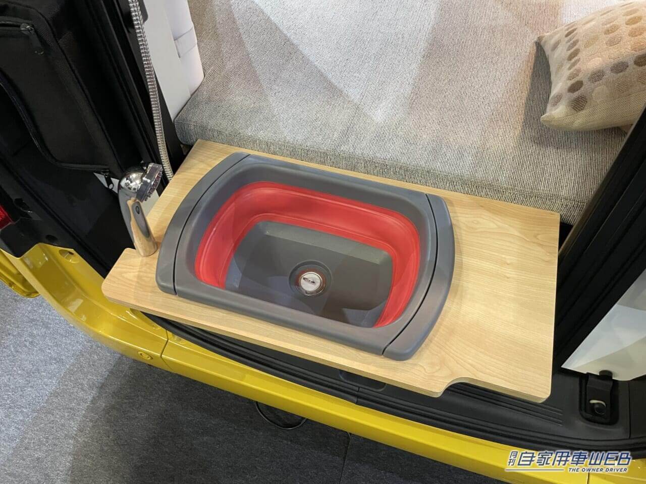 |「この軽自動車、住めるね」電子レンジ・シンク・驚きの隠しスペースもあるホンダ・N-VANがベースのキャンパー