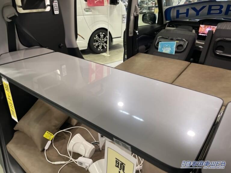 スズキのソリオ ハイブリッドの車内。|「もしかして完璧か?」車中泊から街乗りまで希望を叶えてくれるソリオ・ハイブリッドがベースのキャンピングカー。