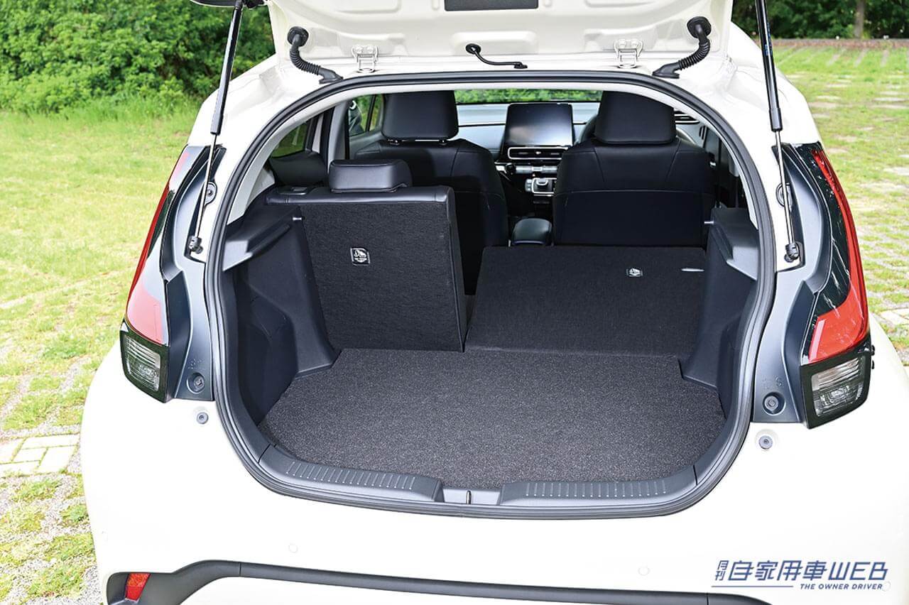 |まるも亜希子の「家族のクルマ選び」! 世界トップレベルの低燃費とゆとりの室内居住性が手に入る【トヨタ アクア】