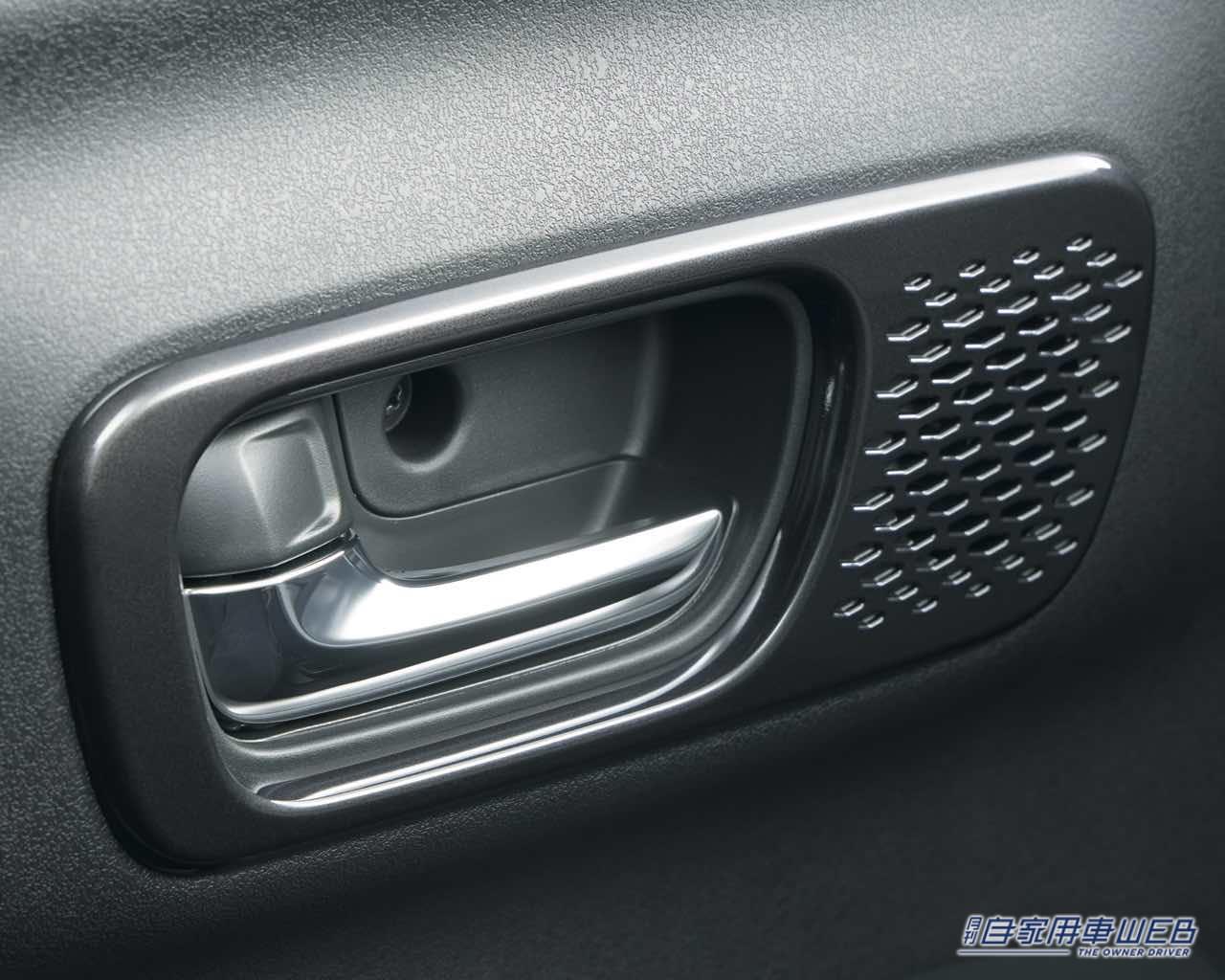 ｜3代目となるホンダ新型「N-BOX」お披露目。四角いフォルムはそのままに質感と扱いやすさを追求。先行予約も開始