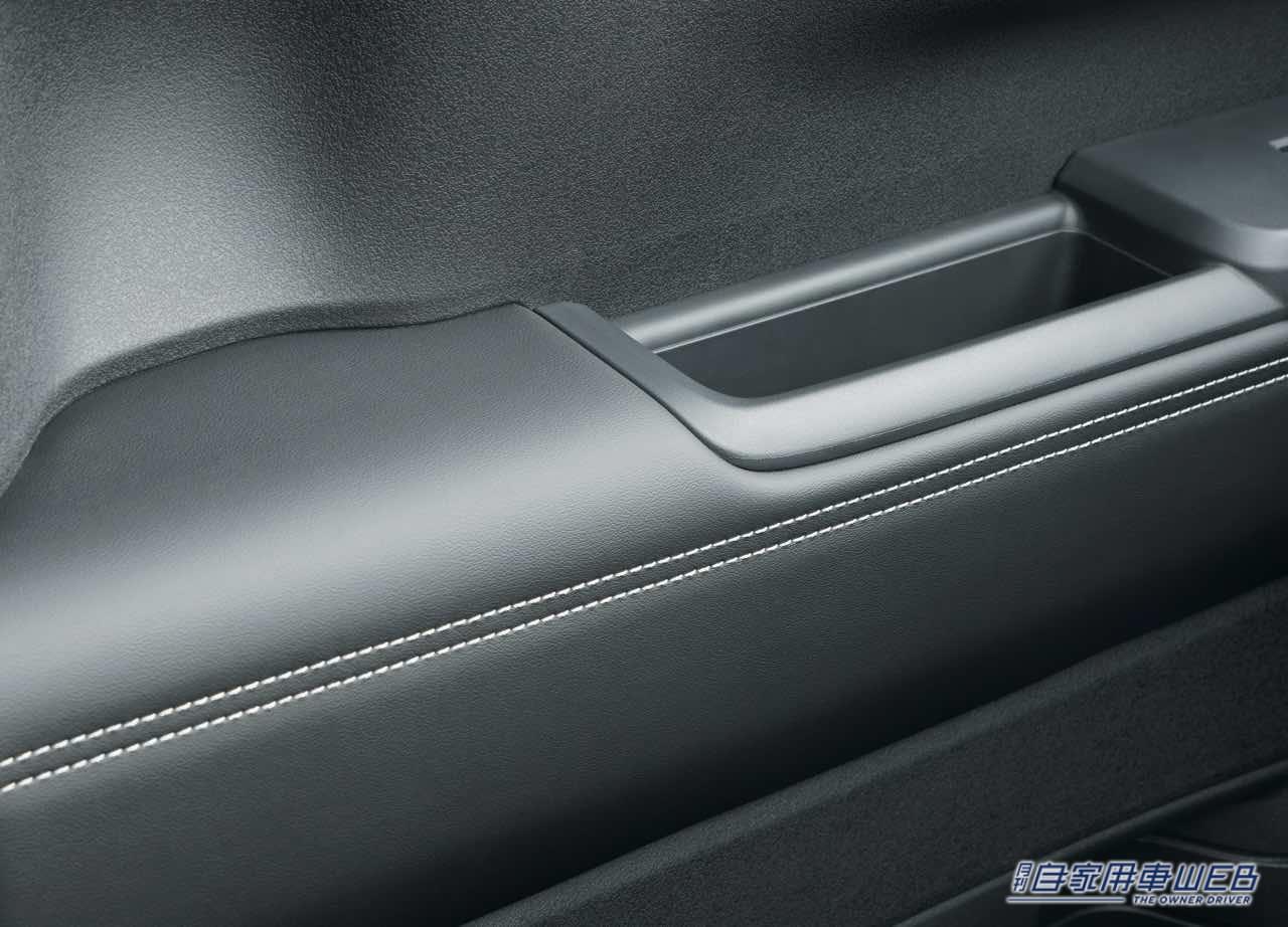 |3代目となるホンダ新型「N-BOX」お披露目。四角いフォルムはそのままに質感と扱いやすさを追求。先行予約も開始