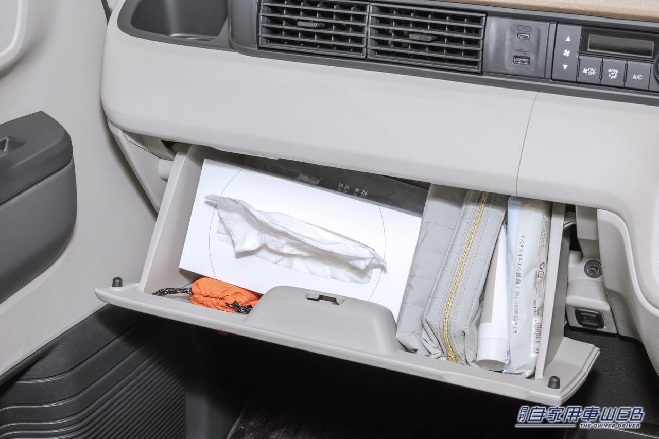 ｜3代目となるホンダ新型「N-BOX」お披露目。四角いフォルムはそのままに質感と扱いやすさを追求。先行予約も開始