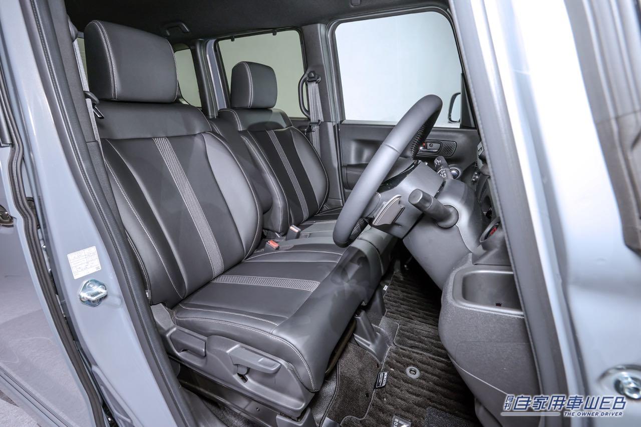 |3代目となるホンダ新型「N-BOX」お披露目。四角いフォルムはそのままに質感と扱いやすさを追求。先行予約も開始