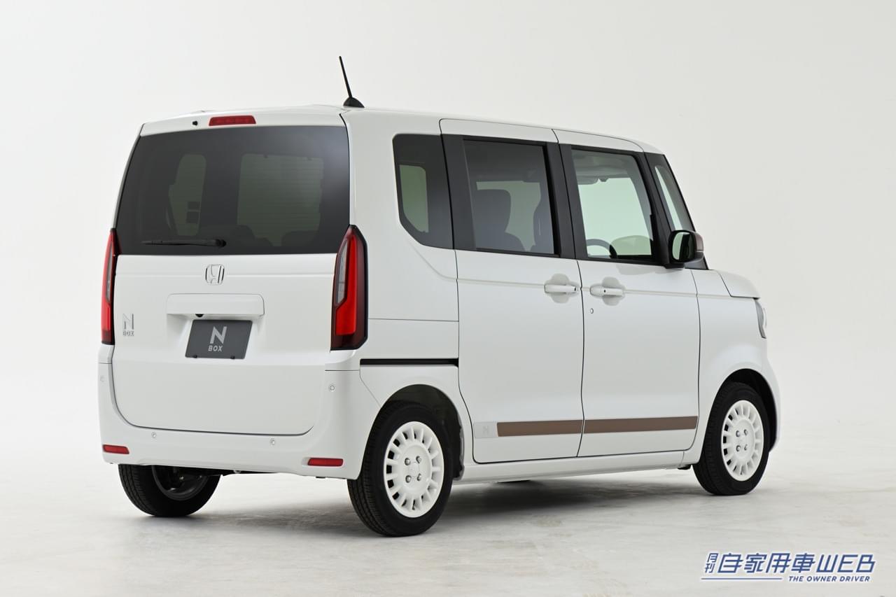 |ホンダアクセス、ホンダ新型「N-BOX」用純正アクセサリーを先行公開。サンシェード内蔵大型ル ーフコンソールが新登場!