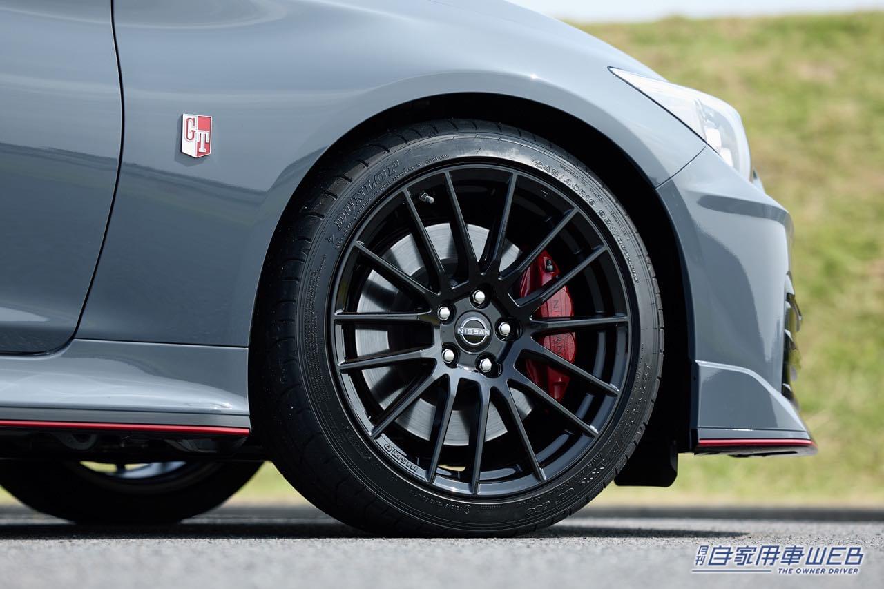 |レースエンジン開発者が手がけた420PS、3.0LV6ツインターボエンジンを搭載。「スカイライン NISMO」登場。匠が組み立てる100台限定Limitedも!