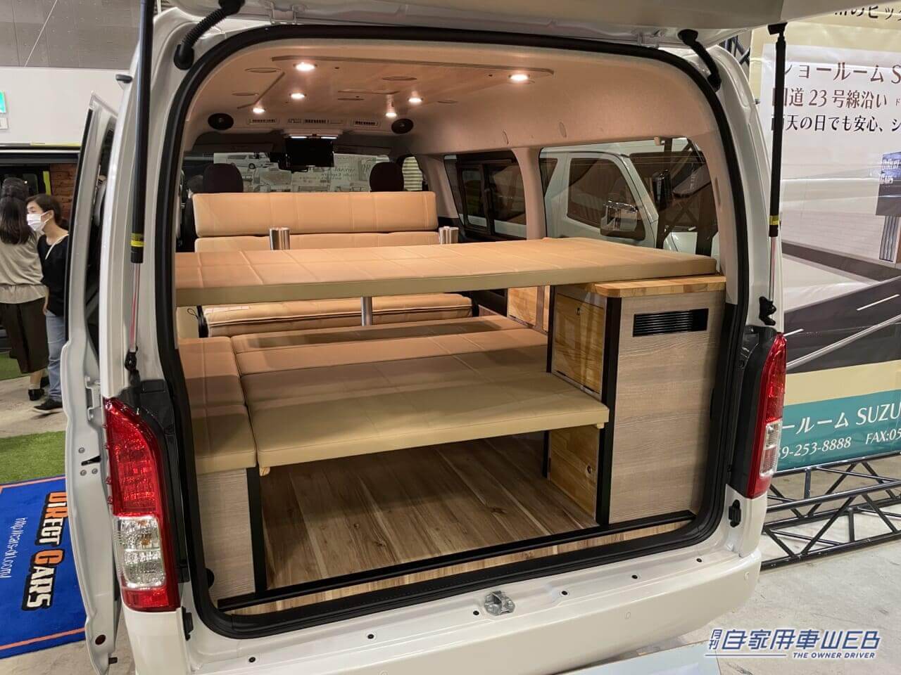 |リラックスできるカフェのよう! トヨタ ハイエースがベースのキャンパー