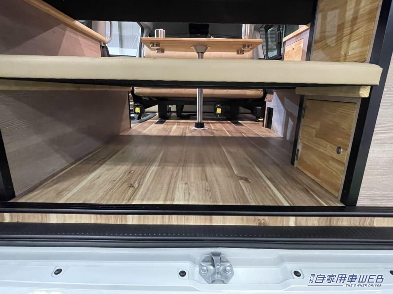 |リラックスできるカフェのよう! トヨタ ハイエースがベースのキャンパー