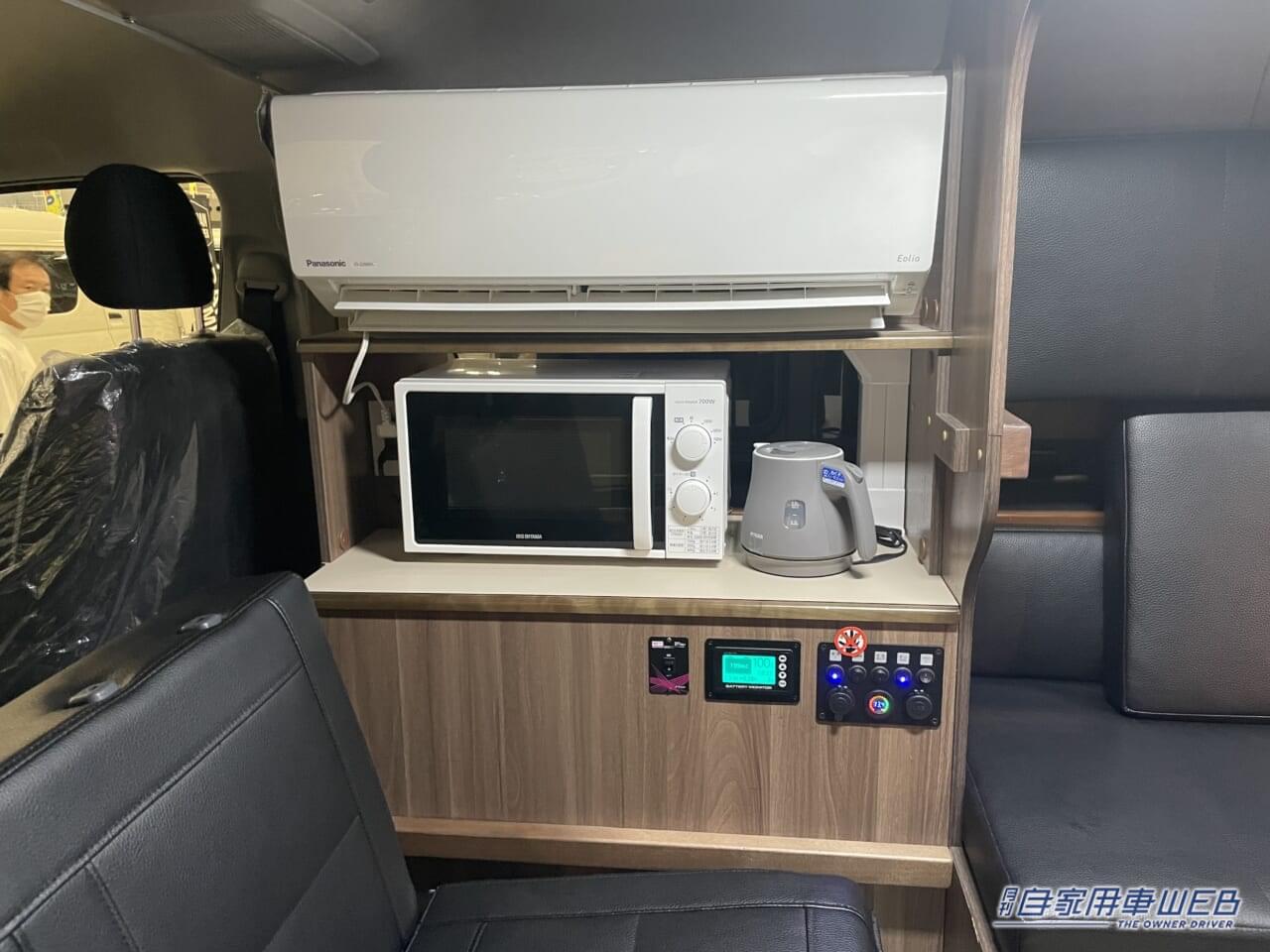 |まるで高級ロッカールームのよう! トヨタ ハイエースがベースのキャンパー