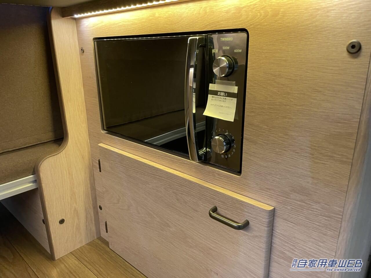 |広いボックス席が魅力! トヨタ ハイエースがベースのキャンパー