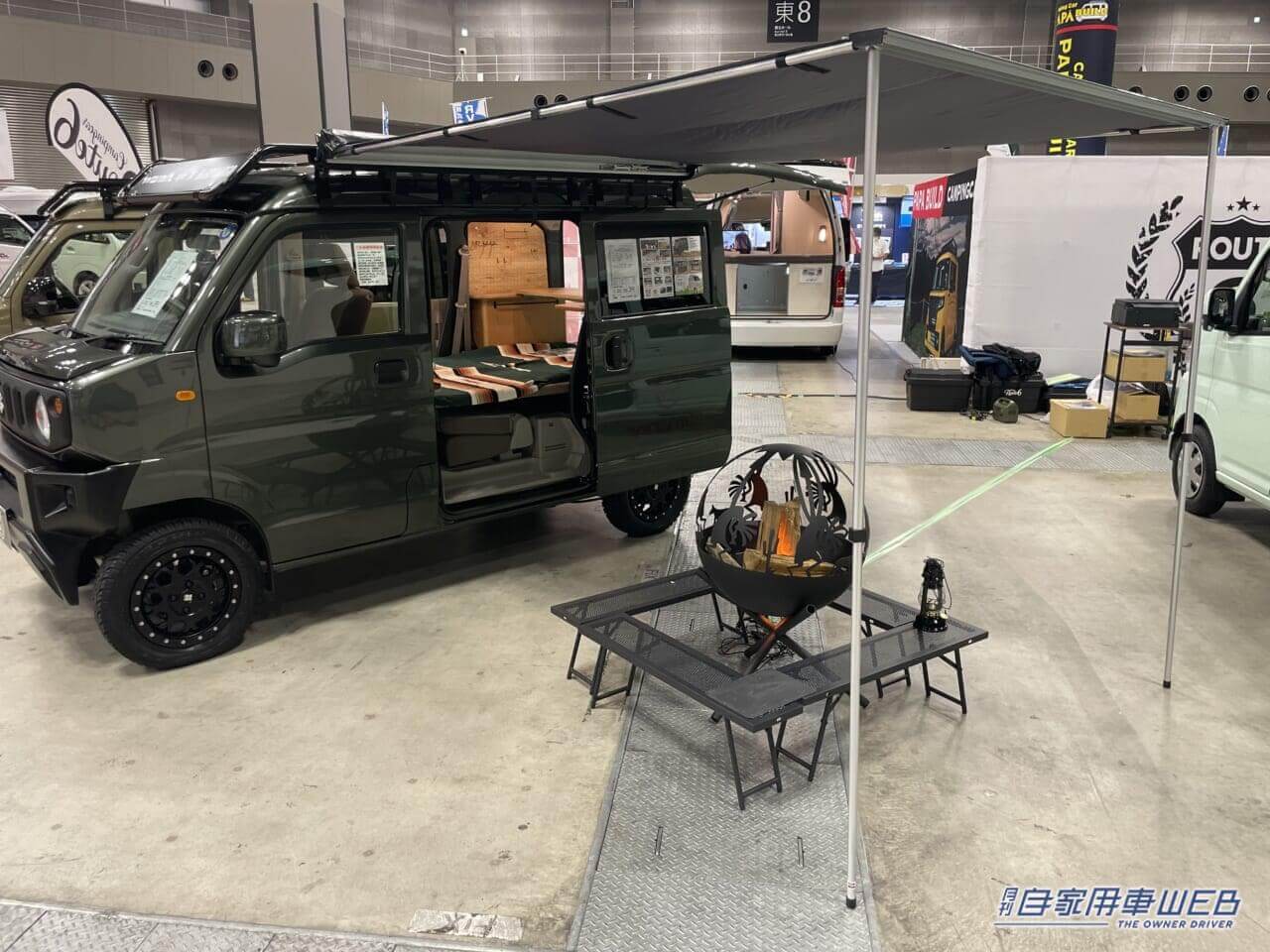 |「4人乗り普通の軽だが…?」秘密基地みたいな車内が最高、まるでカフェのような木の温もり。普段乗りOK、思い立ったすぐ“おしゃれ車中泊カー”になる軽キャンパー。