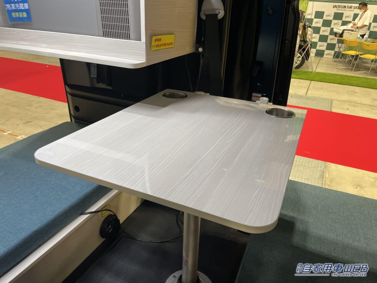 |「えっ…これが軽?」いつでも快適に暮らせる“最強の軽キャンパー”は4人乗れて寝心地も快適!