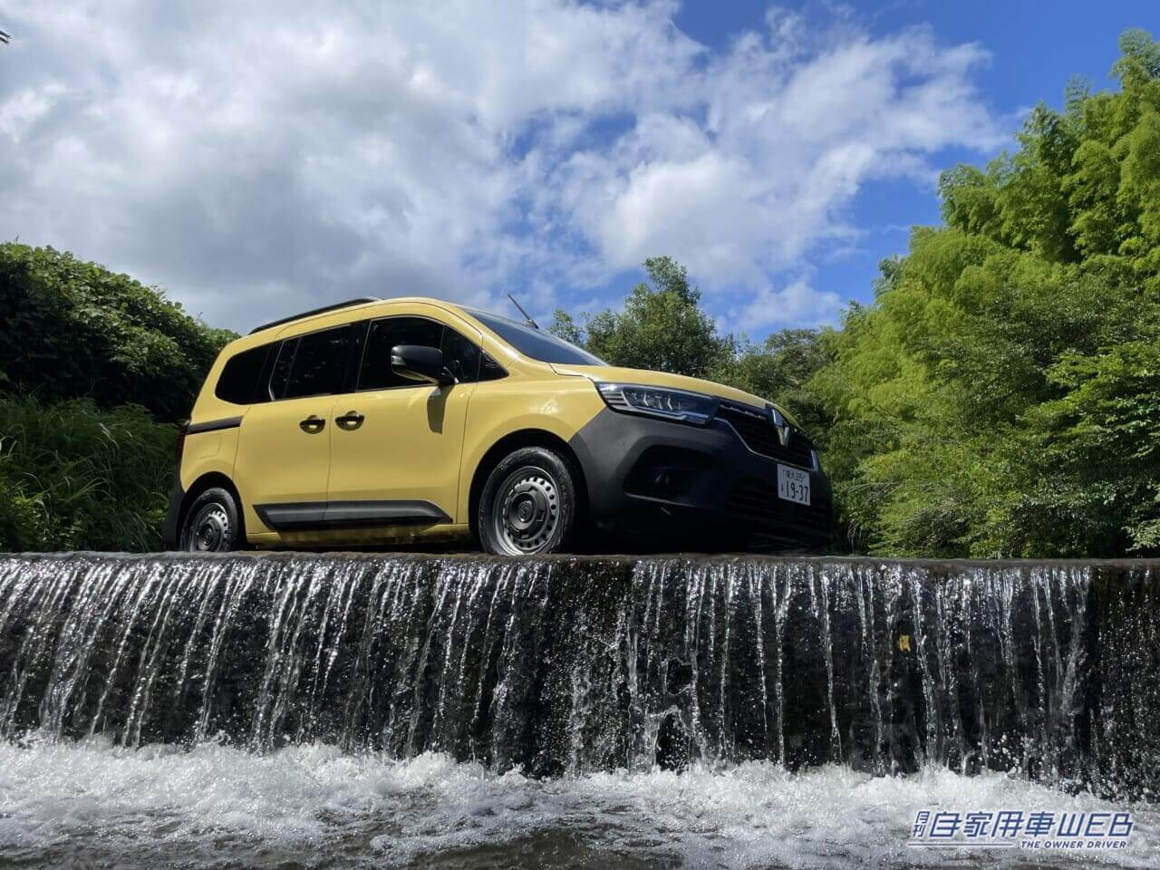 |ルノー新型カングーに乗って、メヒコにシーフード料理を食べに行ってきた!