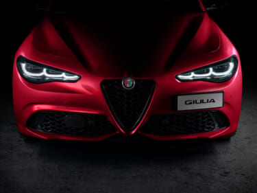 アルファロメオ「ジュリア」、「ステルヴィオ」にスポーツ性と上質感を高めた限定車が登場!