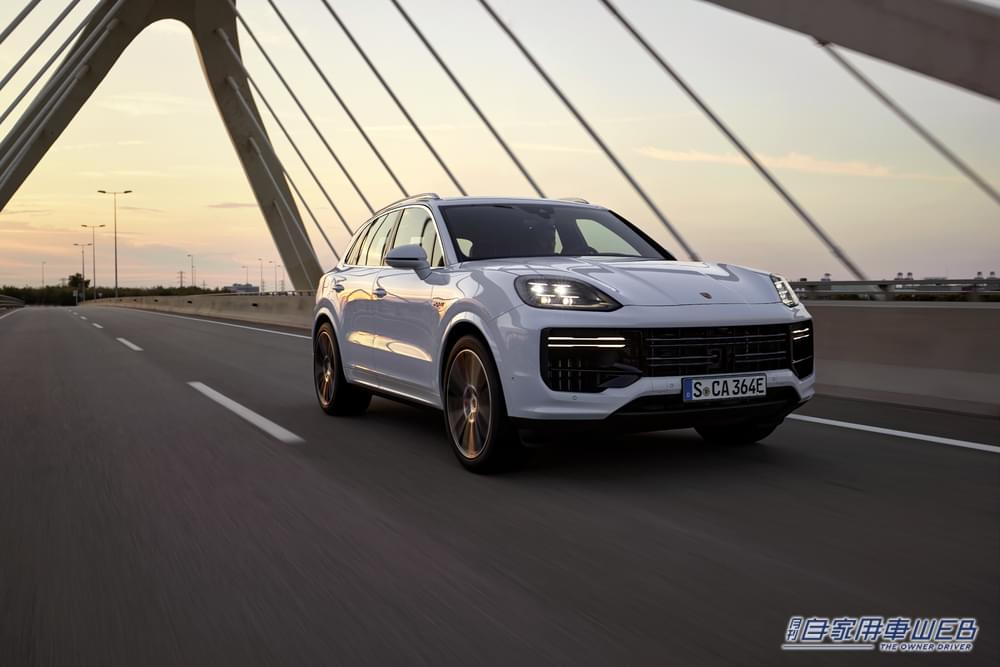 |ポルシェ、「新型カイエンターボE-ハイブリッド」の予約受注を開始。最高出力739PSを発揮する、カイエン史上最もパワフルなモデル