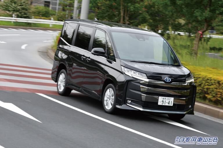 |斬新すぎるトヨタ・ミニバン「新幹線みたい」「凄いぞコレは…」キャンプブームの次は“車中リビング”。街乗OK!週末はキャンピングカーになる2倍楽しめるミニバン。