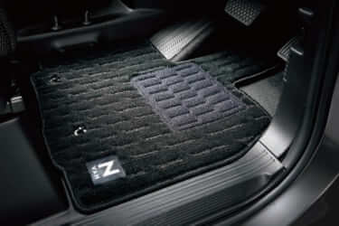 ホンダアクセスが純正アクセサリーにサスティナブル素材を採用。まずは「N-VAN e:」のフロアカーペットマットから