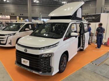 広くてシンプル! スッキリとした車内が魅力のトヨタ ヴォクシーがベースのキャンパー