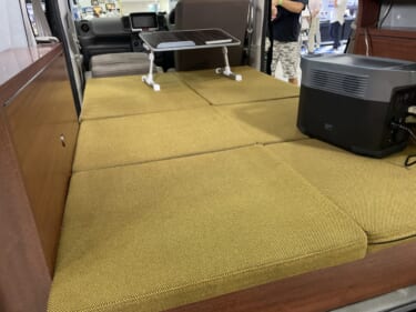 座敷のような広い車内が魅力 スズキ エブリイがベースの軽キャンパー