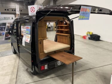 軽なのに広くて快適! スズキ エブリイがベースの軽キャンパー