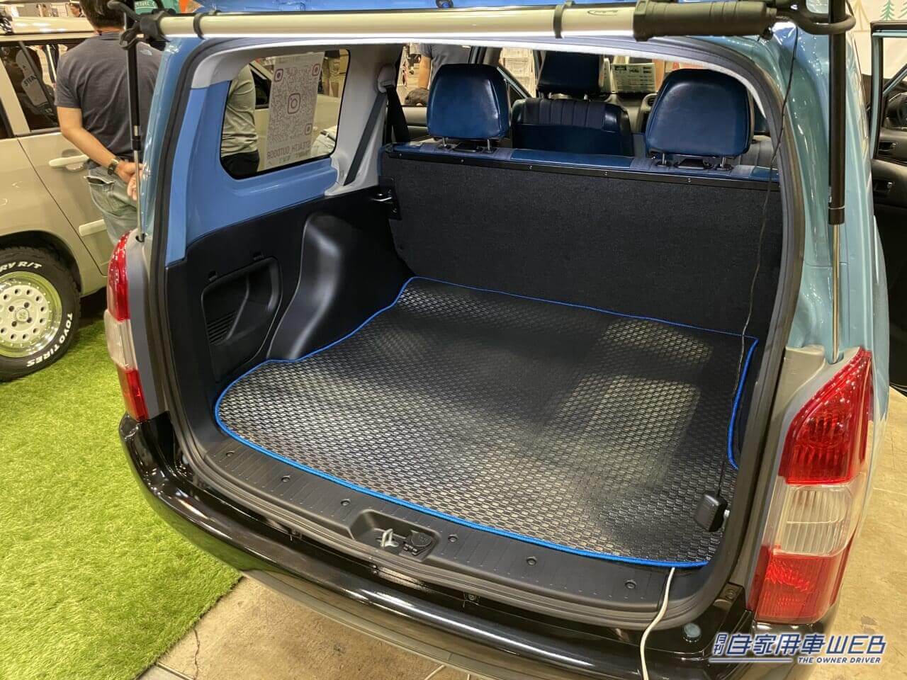 |プロボックスの良さを活かしたカスタムカーは、ボディカラーもシートカラーもオシャレ!