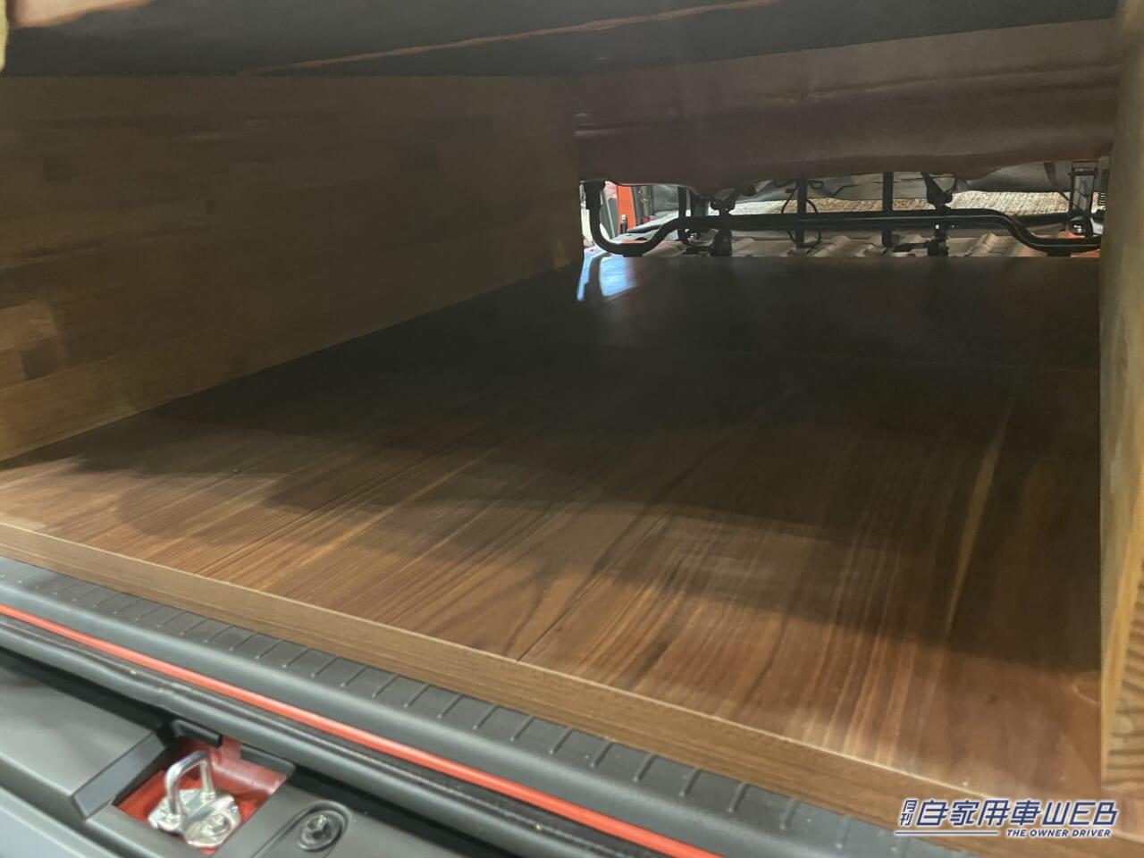 |オレンジボディとレトロフェイスが個性的! トヨタ タウンエースがベースのキャンパー