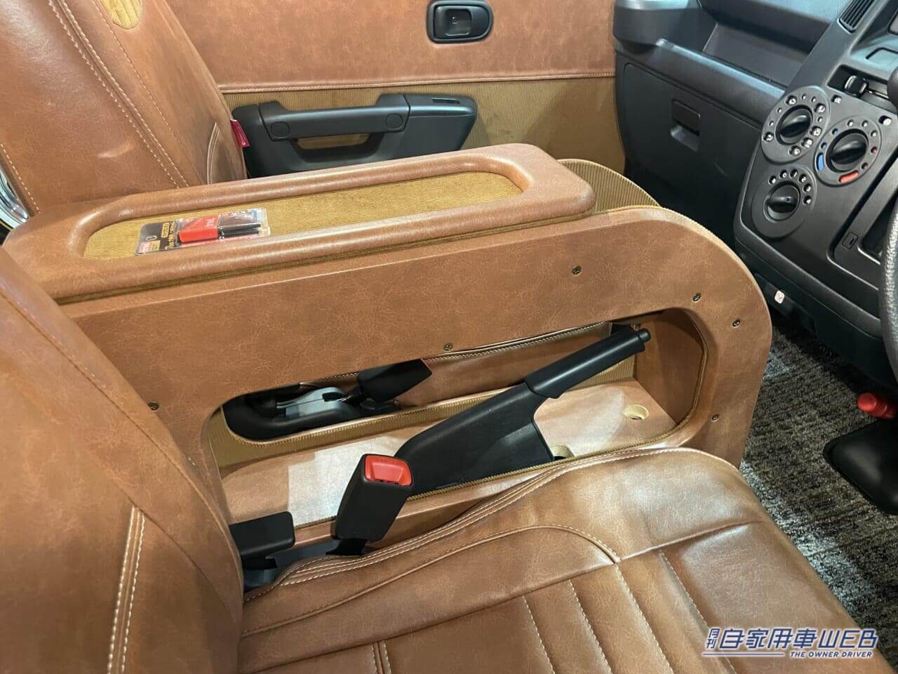 |オレンジボディとレトロフェイスが個性的! トヨタ タウンエースがベースのキャンパー