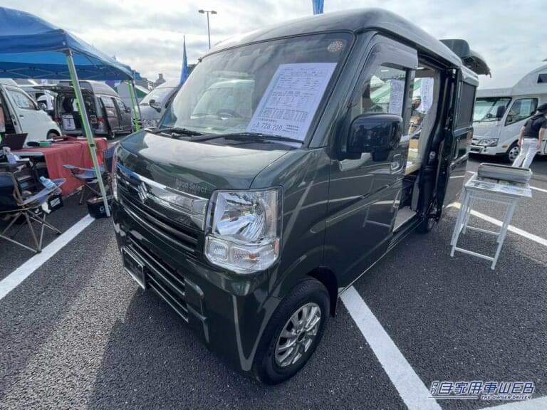 スズキ・エブリイがベースの軽キャンパー。|「こんなのアリ?」「軽自動車が和室に」車内に畳が敷かれた…スズキ・エブリイがベースの軽キャンパー。