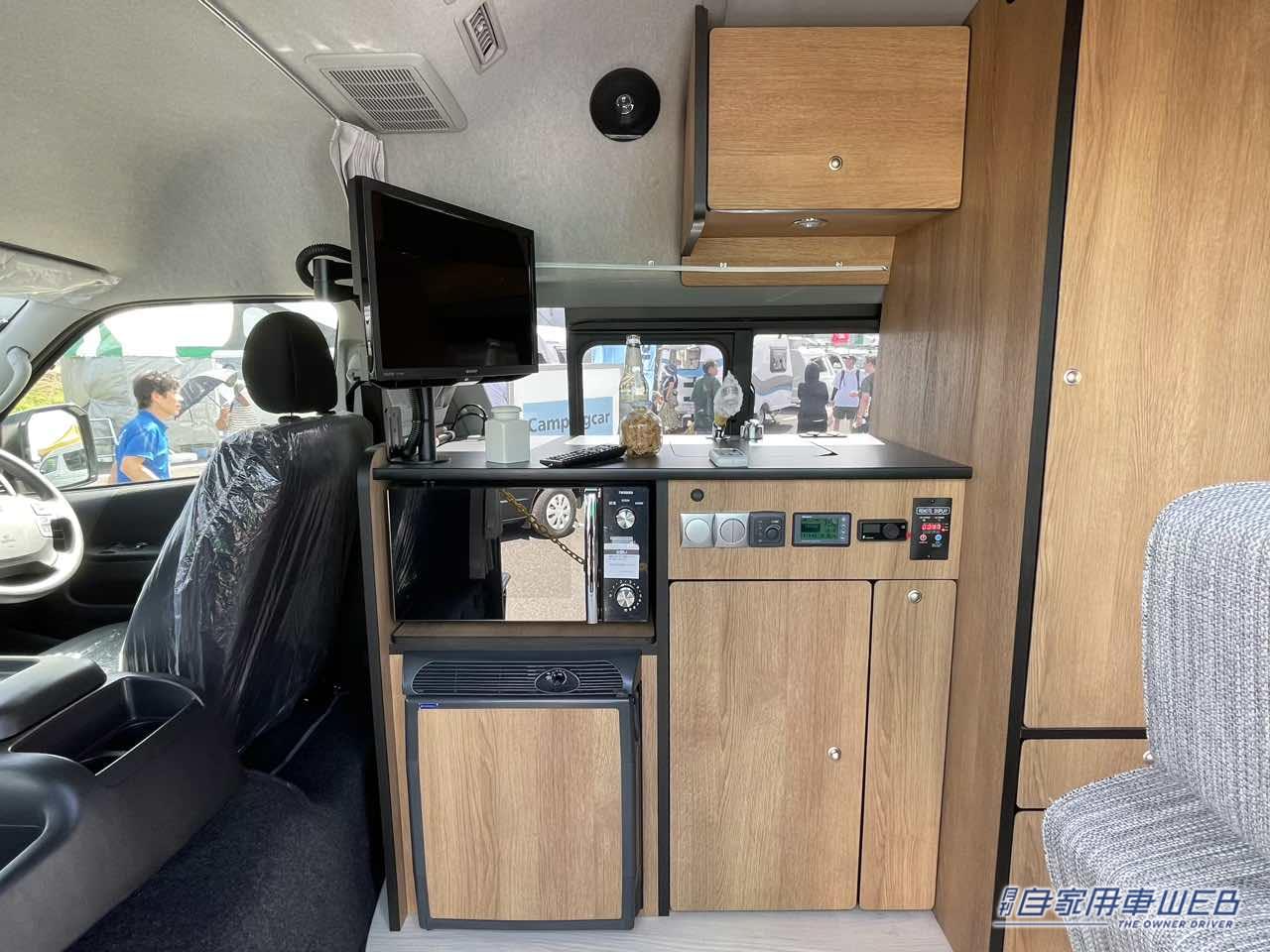 |2人旅にピッタリな装備はこれだ! トヨタ ハイエースがベースのキャンパー