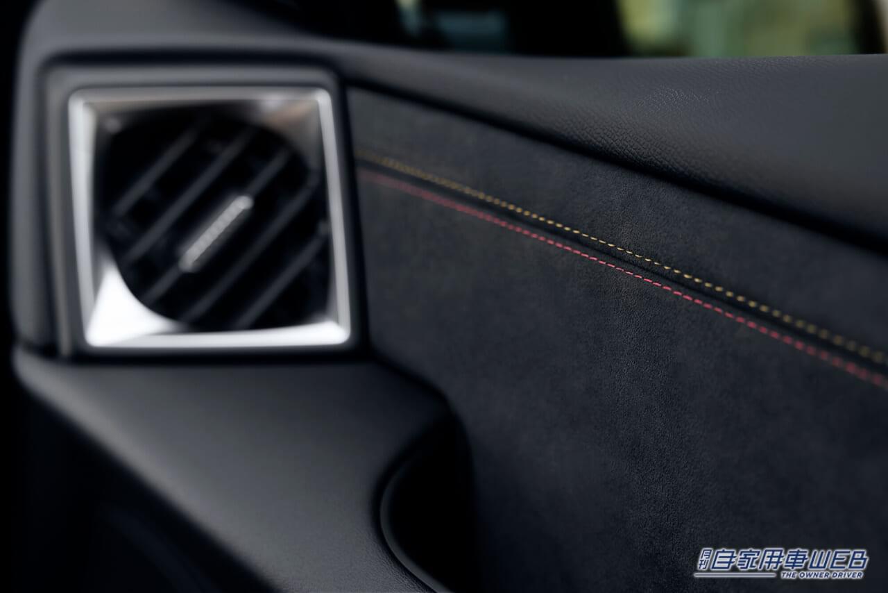 |DS、ブラックパーツでエレガントに仕上げた特別仕様車「DS 3 PERFORMANCE LINE」を発売