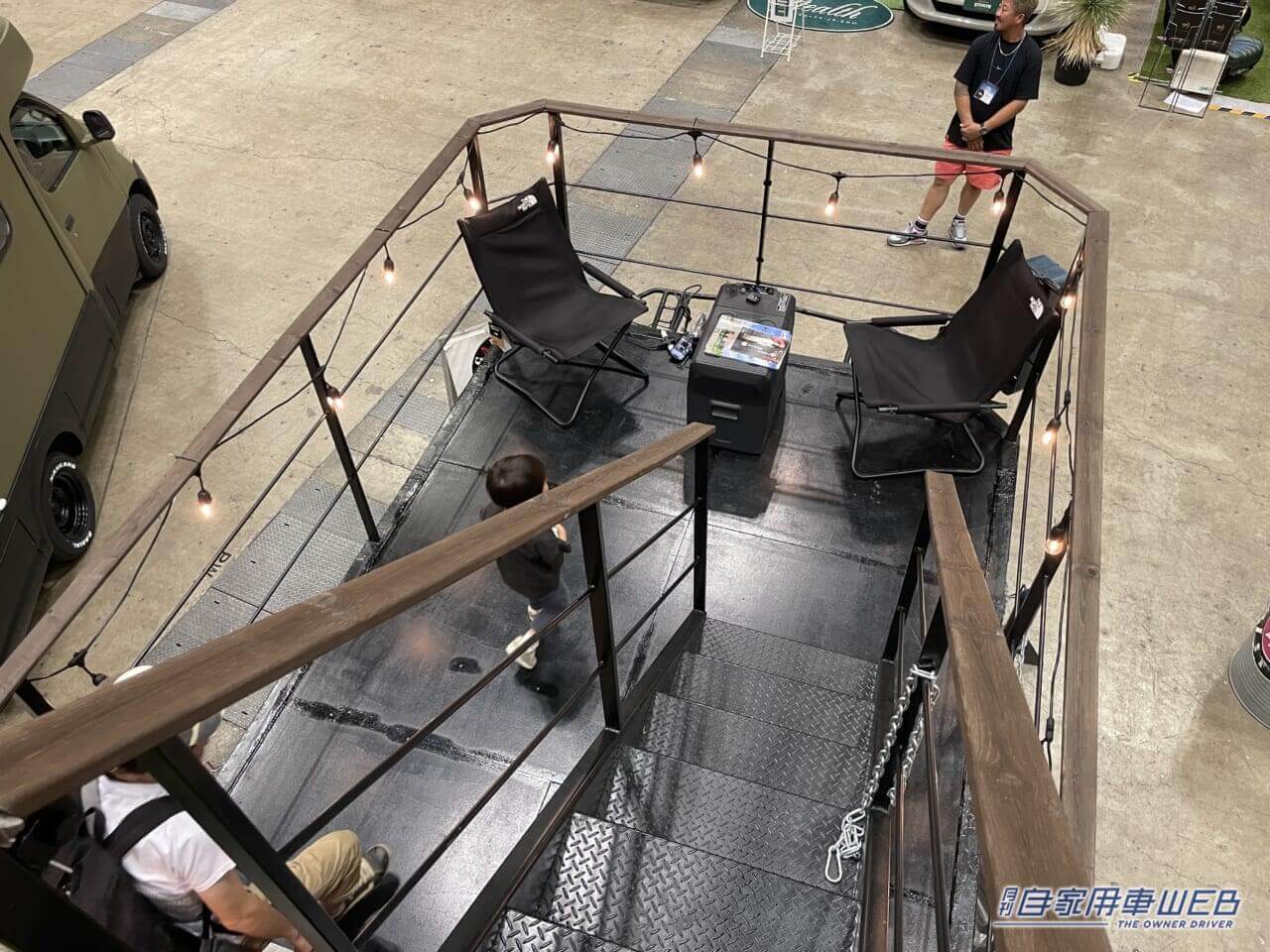 |超巨大トレーラーハウスが出現! ワンルームマンションのような室内とリゾート気分の屋上テラスが魅力