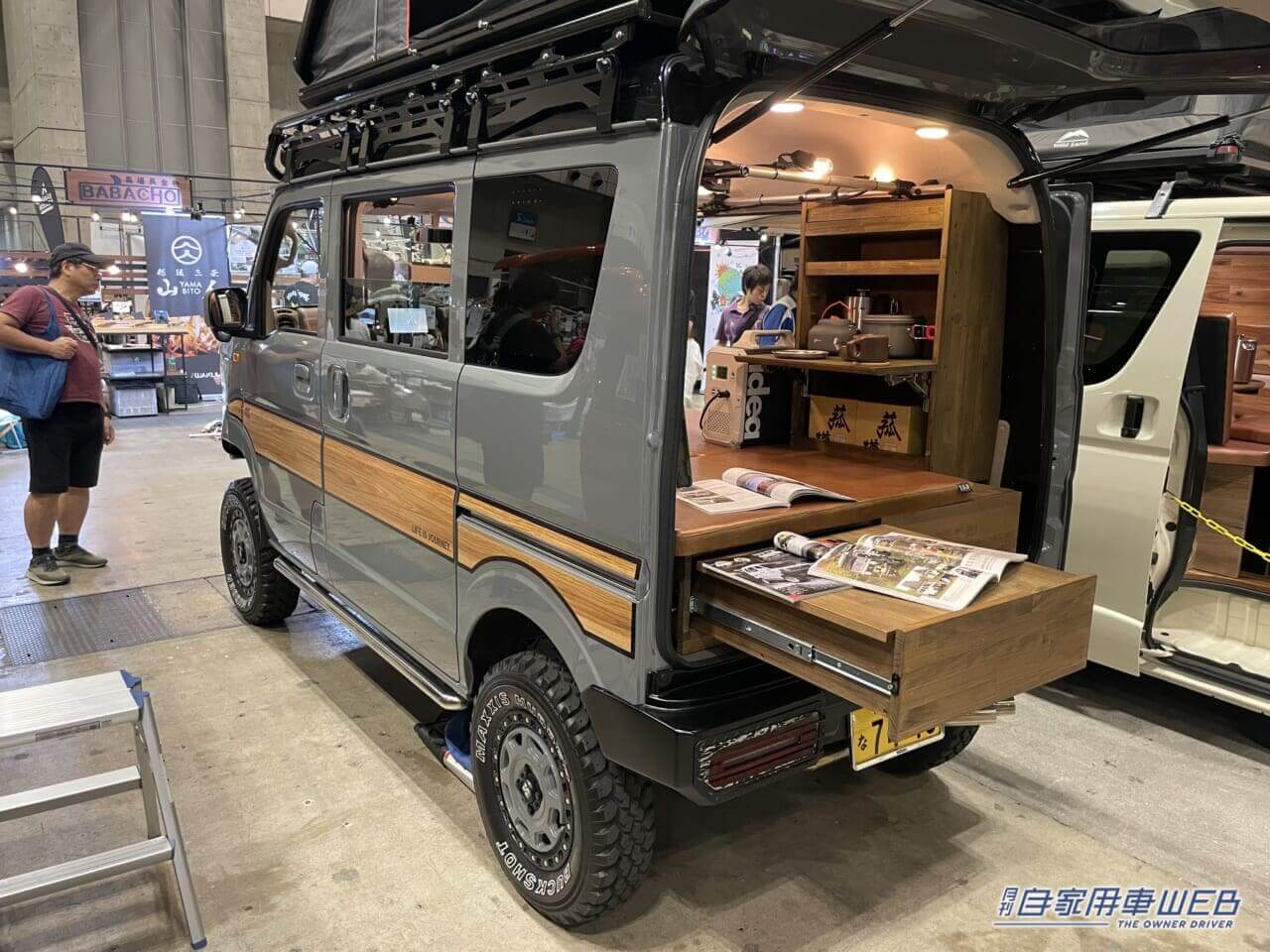 |斬新だぞ「軽バン」キャンパーカスタム。ジムニー過ぎる!スズキ エブリイがベースの釣り仕様!この迫力で軽自動車なんだ…