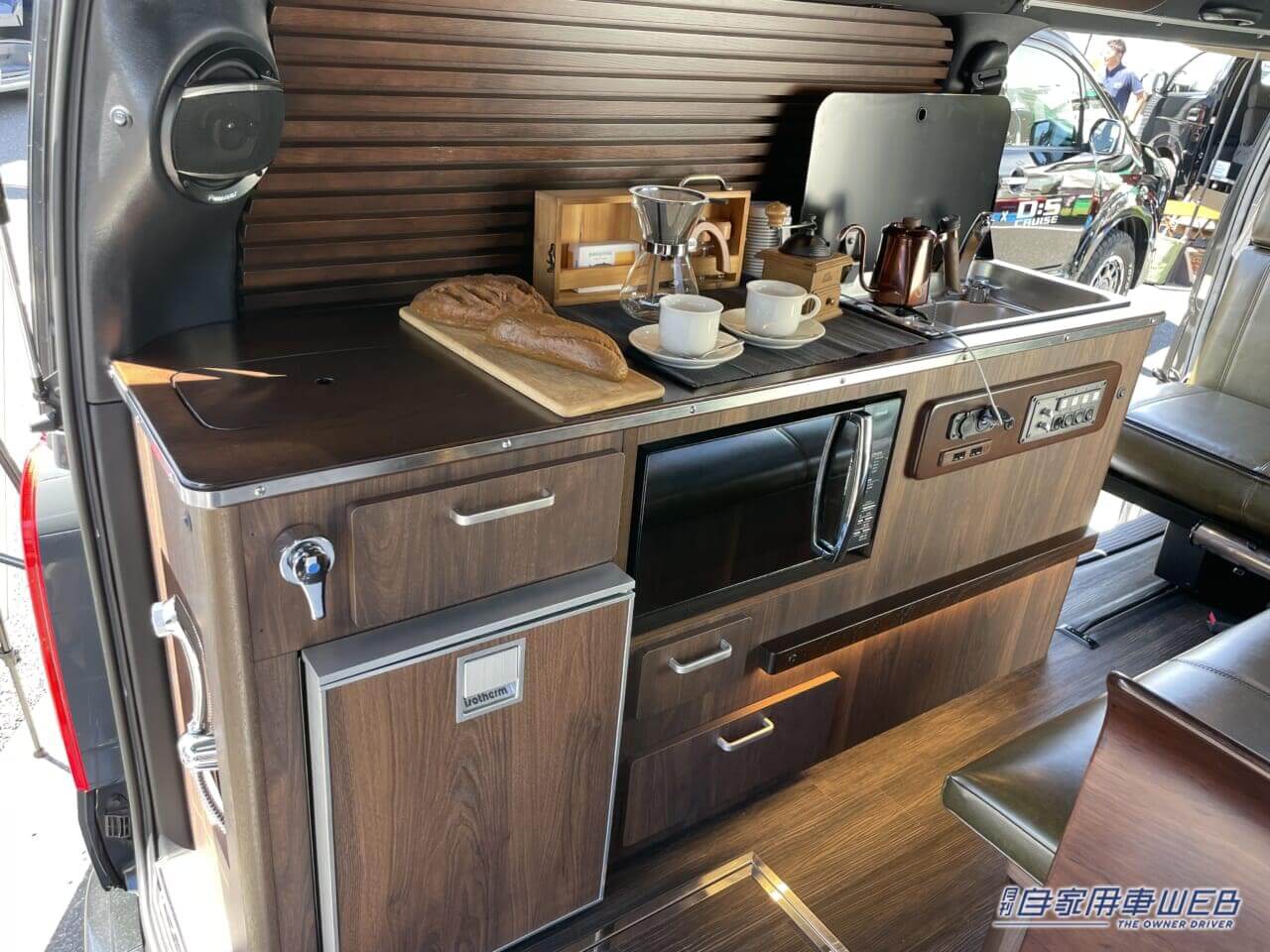｜落ち着いたインテリアが渋くてカッコいい！　トヨタ ハイエースがベースのキャンパー